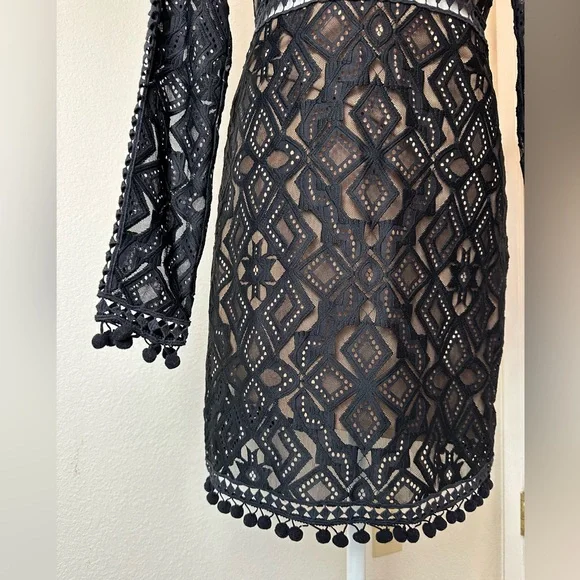 FOR LOVE & LEMONS Black Lace Pattern Open Back Mini Sheath Dress Boho GUC - Picture 6 of 12